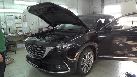Амортизатор капота (упор) Mazda CX-9 (2017-2025) KU-MZ-CX09-00